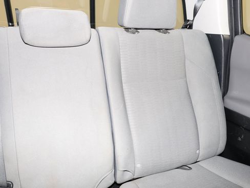 Used 2018 Toyota Tacoma SR5 image 14