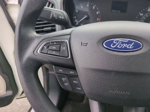 Certified 2021 Ford EcoSport S image 32
