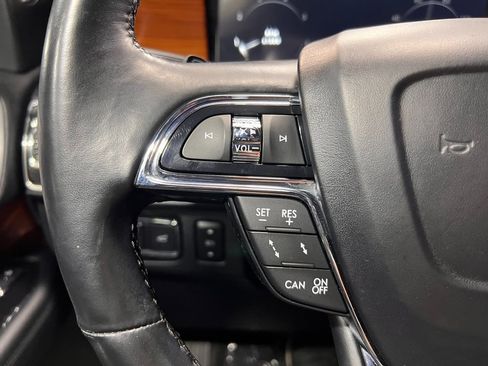 Used 2018 Lincoln Navigator Reserve w/ Technology Package image 20