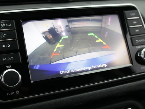 Used 2021 Nissan Versa S FWD image 22