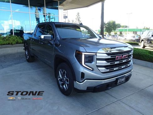 New 2026 GMC Sierra 1500 SLE image 1