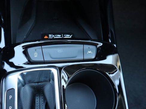 New 2026 Chevrolet Trax ACTIV w/ Sunroof Package image 10