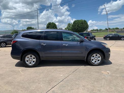 Used 2014 Chevrolet Traverse LS FWD image 8