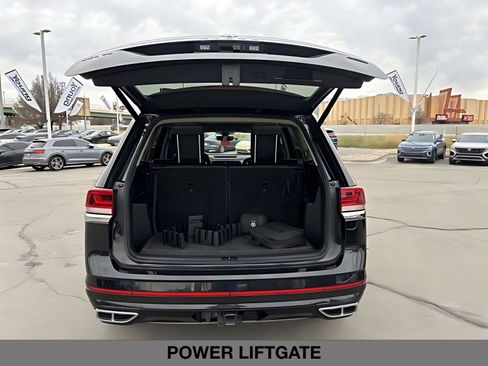 Used 2022 Volkswagen Atlas SEL Premium image 15