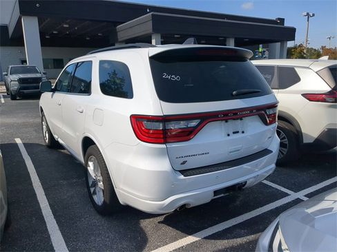 Used 2023 Dodge Durango GT image 2