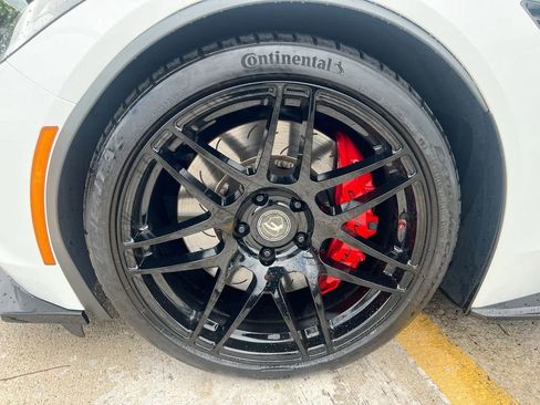 Used 2019 Chevrolet Corvette Z06 RWD image 9