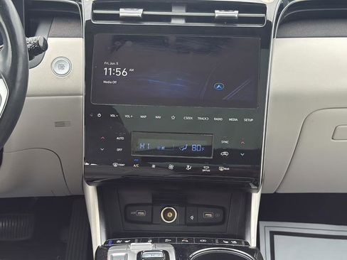 Used 2024 Hyundai Tucson Limited FWD image 18