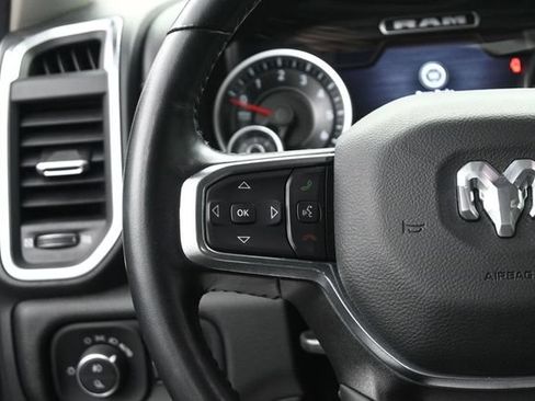 Used 2022 RAM 1500 Laramie AWD/4WD image 28
