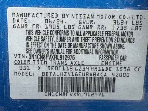 Used 2024 Nissan Versa SR FWD image 17