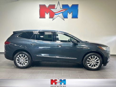 Used 2018 Buick Enclave Premium w/ Experience Buick Package AWD/4WD image 1