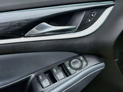 Used 2021 Buick Enclave Essence FWD image 24