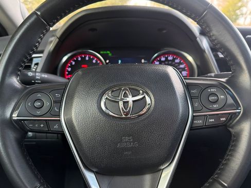 Used 2018 Toyota Camry XSE w/ Driver Assist Package image 28