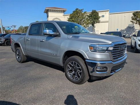 New 2026 Chrysler Pacifica Select image 11