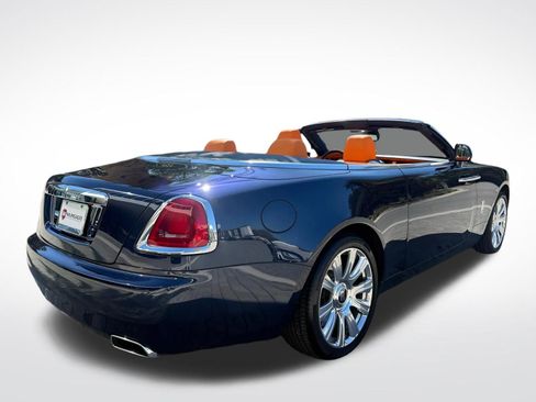 Used 2018 Rolls-Royce Dawn image 15
