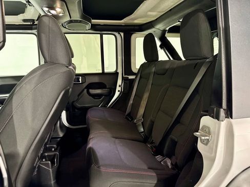 Used 2020 Jeep Wrangler Unlimited Rubicon w/ LED Lighting Group image 27