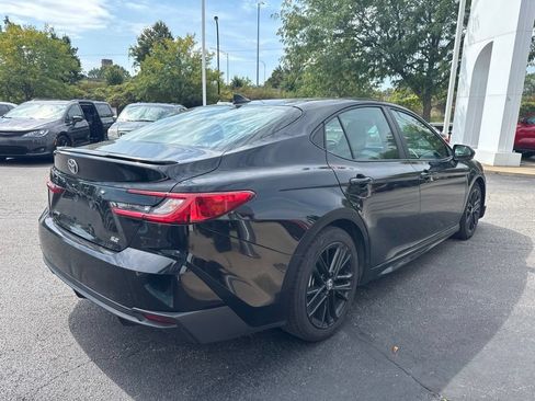 Certified 2025 Toyota Camry SE FWD image 5