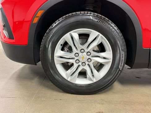 Used 2022 Chevrolet Blazer LT image 11