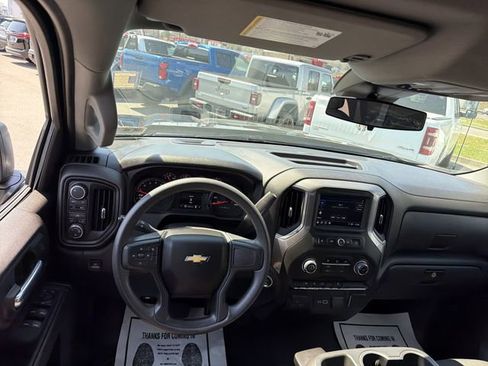 Used 2023 Chevrolet Silverado 1500 Custom image 15