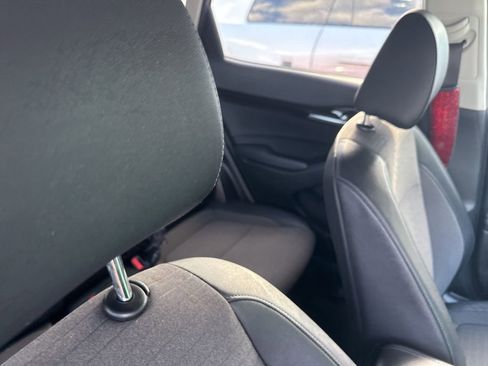 Used 2023 Kia Seltos S w/ Navigation Package image 12