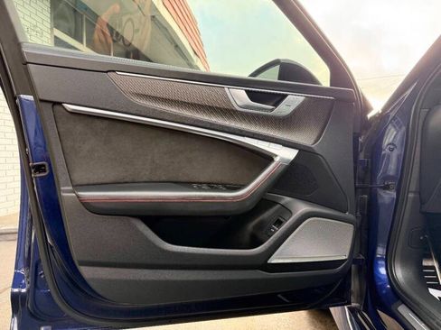 Used 2021 Audi RS 6 w/ Executive Package image 15