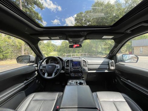 Used 2021 Ford Expedition Max XLT RWD image 18