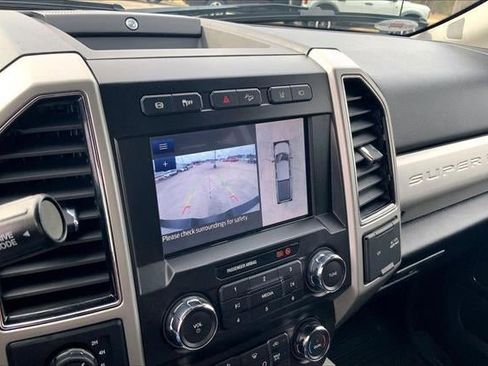 Used 2021 Ford F350 Lariat w/ Chrome Package image 21