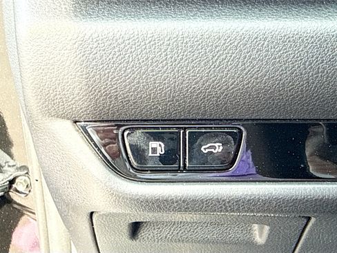 Used 2025 Lexus NX 250 FWD w/ Towing Package (2000 Lbs) image 35
