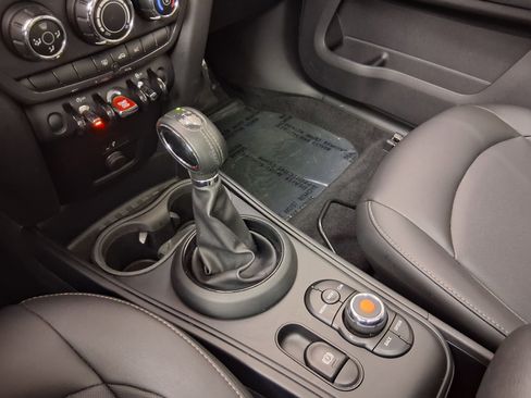 Used 2019 MINI Cooper Countryman FWD image 16