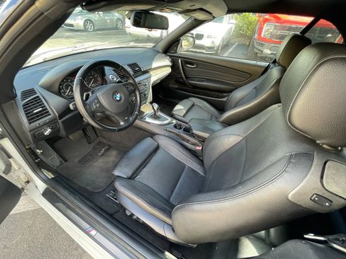 Used 2013 BMW 135i Convertible image 23