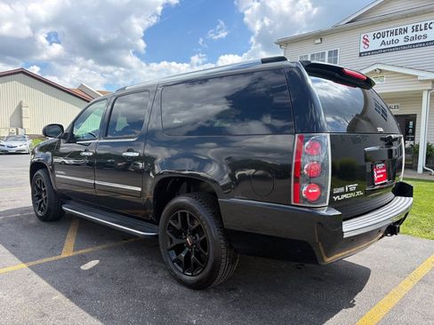 Used 2009 GMC Yukon XL Denali AWD/4WD image 8