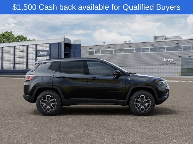 New 2026 Jeep Compass Trailhawk w/ Sun, Sound & Navigation Group AWD/4WD image 23