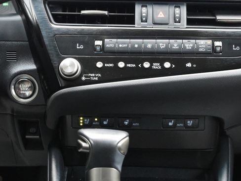 Used 2023 Lexus ES 250 w/ Premium Package AWD/4WD image 21