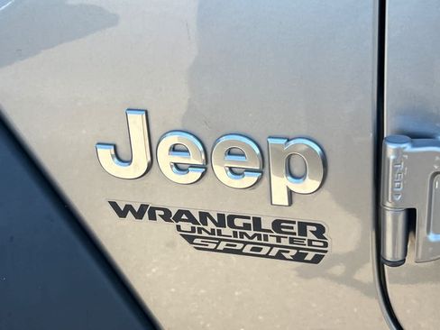Used 2019 Jeep Wrangler Unlimited Sport S AWD/4WD image 20