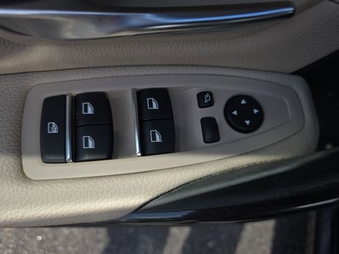 Used 2016 BMW 340i xDrive Sedan image 27