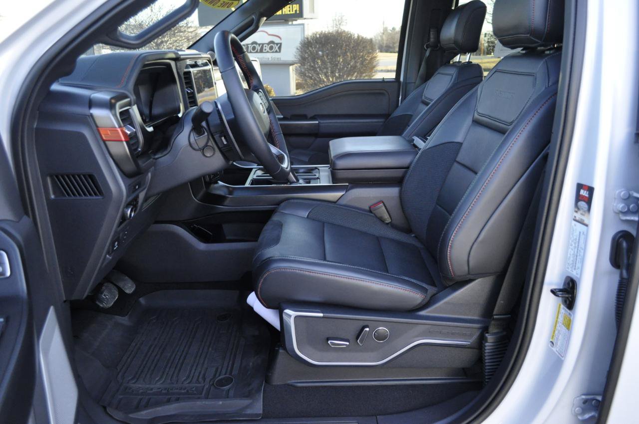 Used 2025 Ford F150 Raptor AWD/4WD image 17