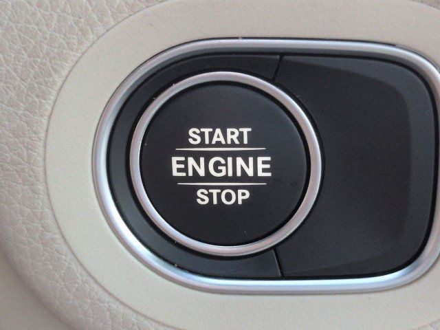 Used 2025 Mercedes-Benz GLE 450e 4MATIC image 31