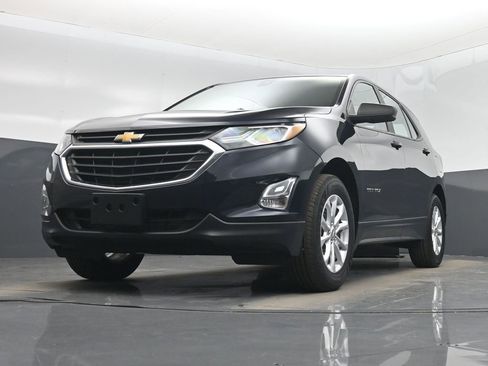Used 2021 Chevrolet Equinox LS image 50