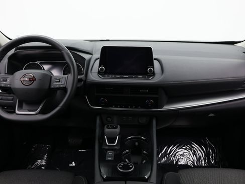 Used 2025 Nissan Rogue SV AWD/4WD image 39