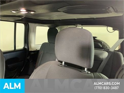 Used 2021 Jeep Wrangler Unlimited Rubicon w/ Dual Top Group image 18