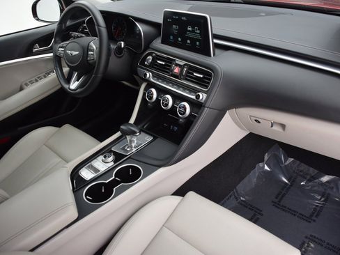 Used 2021 Genesis G70 2.0T image 15