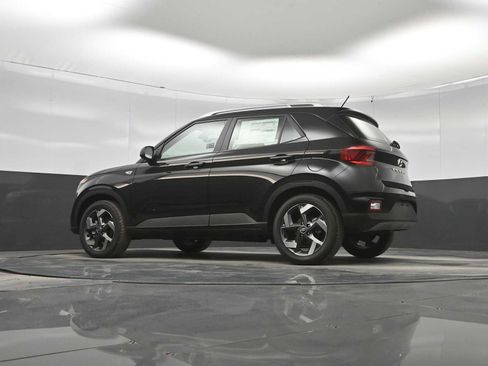 New 2026 Hyundai Venue SEL FWD image 33