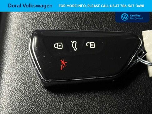 Certified 2024 Volkswagen Atlas Cross Sport SE image 28