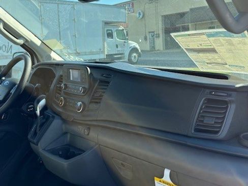 New 2024 Ford Transit 250 148 Medium Roof image 21
