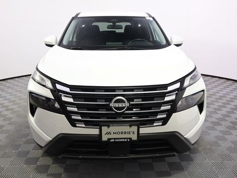 Used 2025 Nissan Rogue SV AWD/4WD image 10