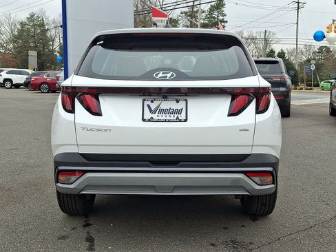 Certified 2025 Hyundai Tucson SE image 29