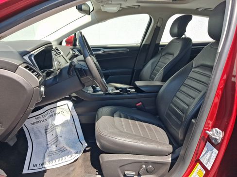 Used 2015 Ford Fusion SE w/ Equipment Group 202A FWD image 5