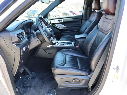 Used 2022 Ford Explorer Platinum w/ Equipment Group 601A image 20