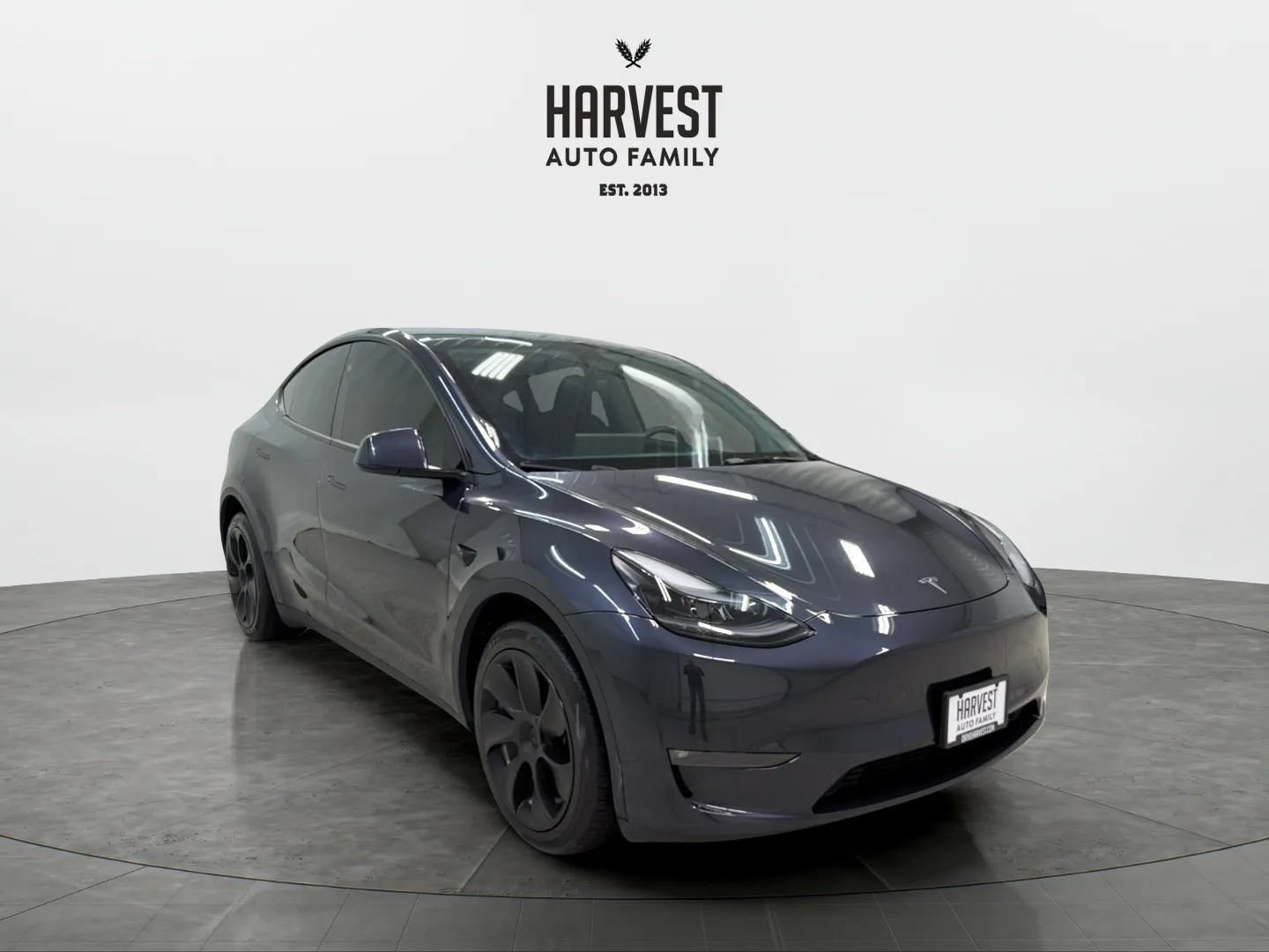Used 2024 Tesla Model Y Long Range AWD/4WD image 10