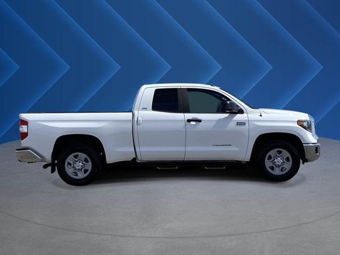 Used 2019 Toyota Tundra SR5 w/ SR5 Upgrade Package RWD image 2