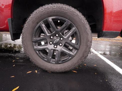 Used 2024 Chevrolet Silverado 1500 LT Trail Boss image 37